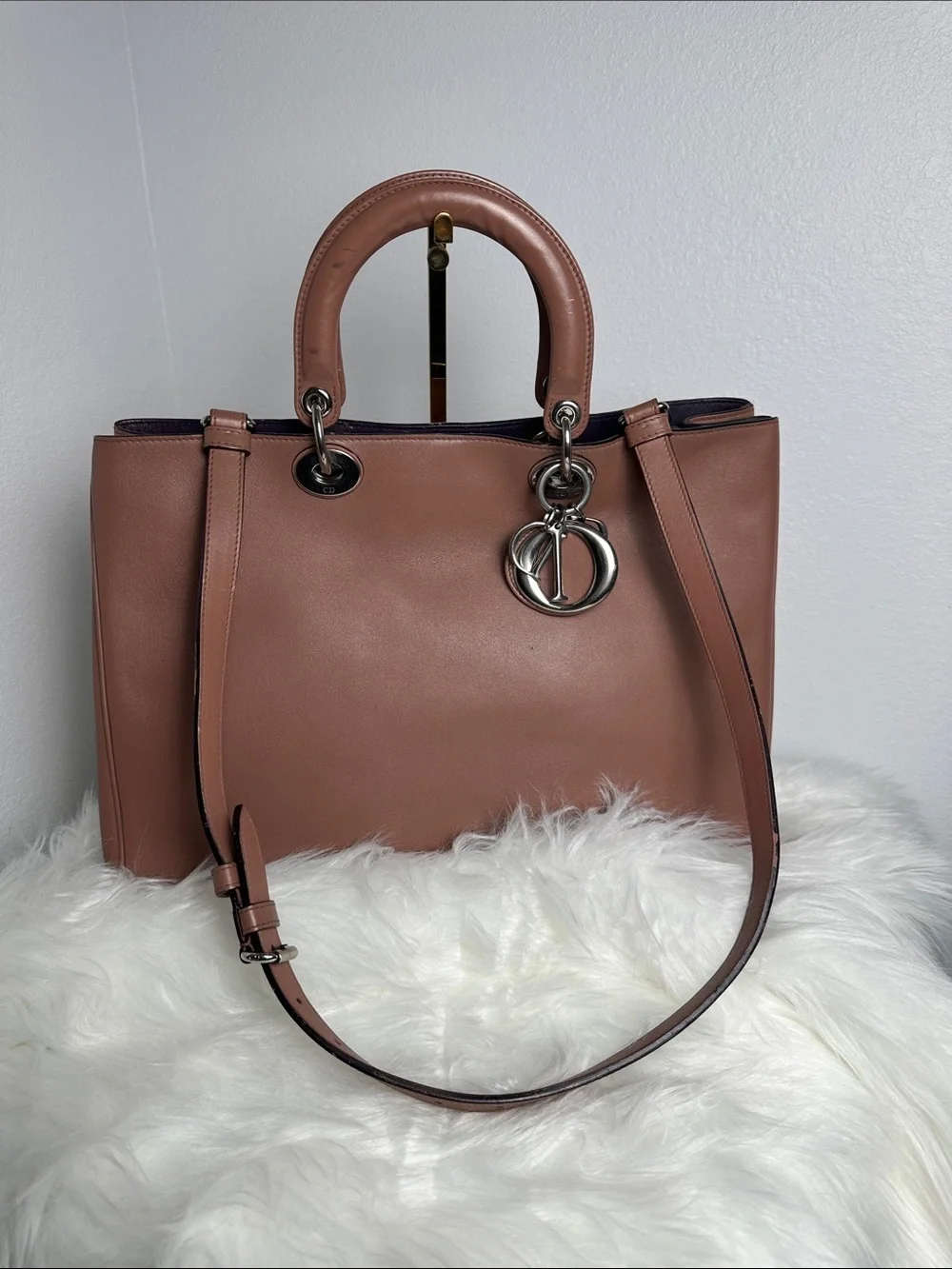 💯Authentic Christian Dior Large Lady Dior Tote Shoulder Bag i Dusty Rose Brown🍀 - Picture 3 of 17